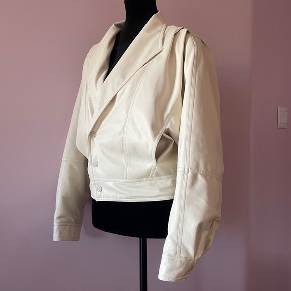 NEW! MOTHER- The Big Time Faux Leather Jacket in Drunk in Love Ivory Size Small - Picture 3 of 11